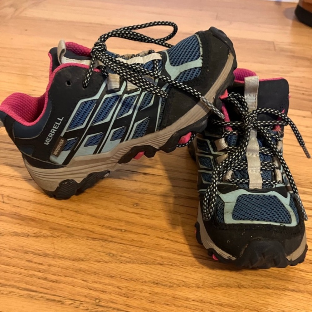 Merrell Kids' Black and Blue Shoes